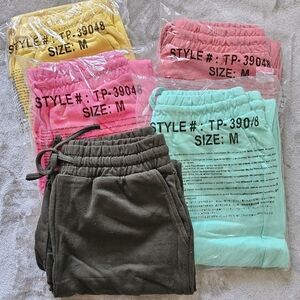 5 Pairs, New Zenana Joggers size med